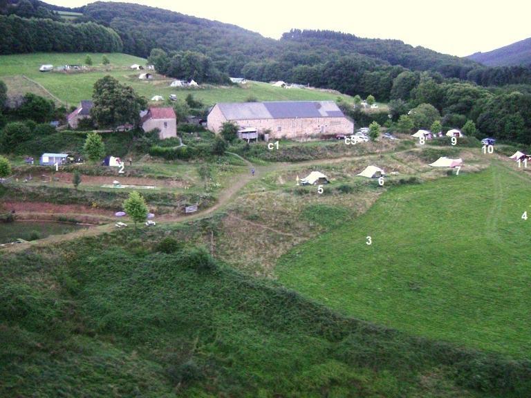 Camping La Foret Du Morvan Vintage Caravan Larochemillay 외부 사진